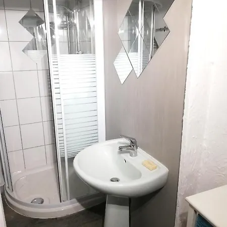 Maison De 2 Chambres Avec Jardin Amenage Et Wifi A *
