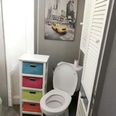 Casa de Férias Maison De 2 Chambres Avec Jardin Amenage Et Wifi A *